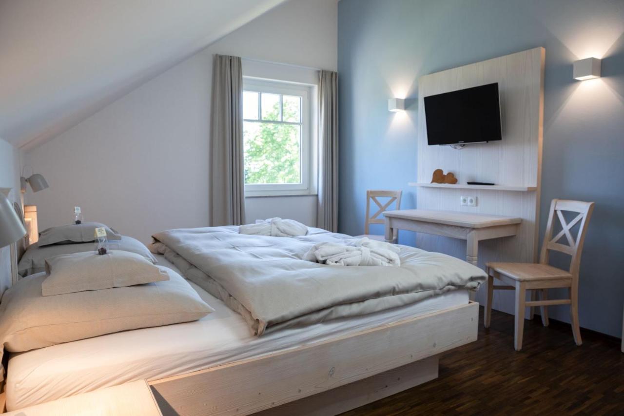 Schwarzwald Chalets ฟรอยเดนชตัดท์ ภายนอก รูปภาพ