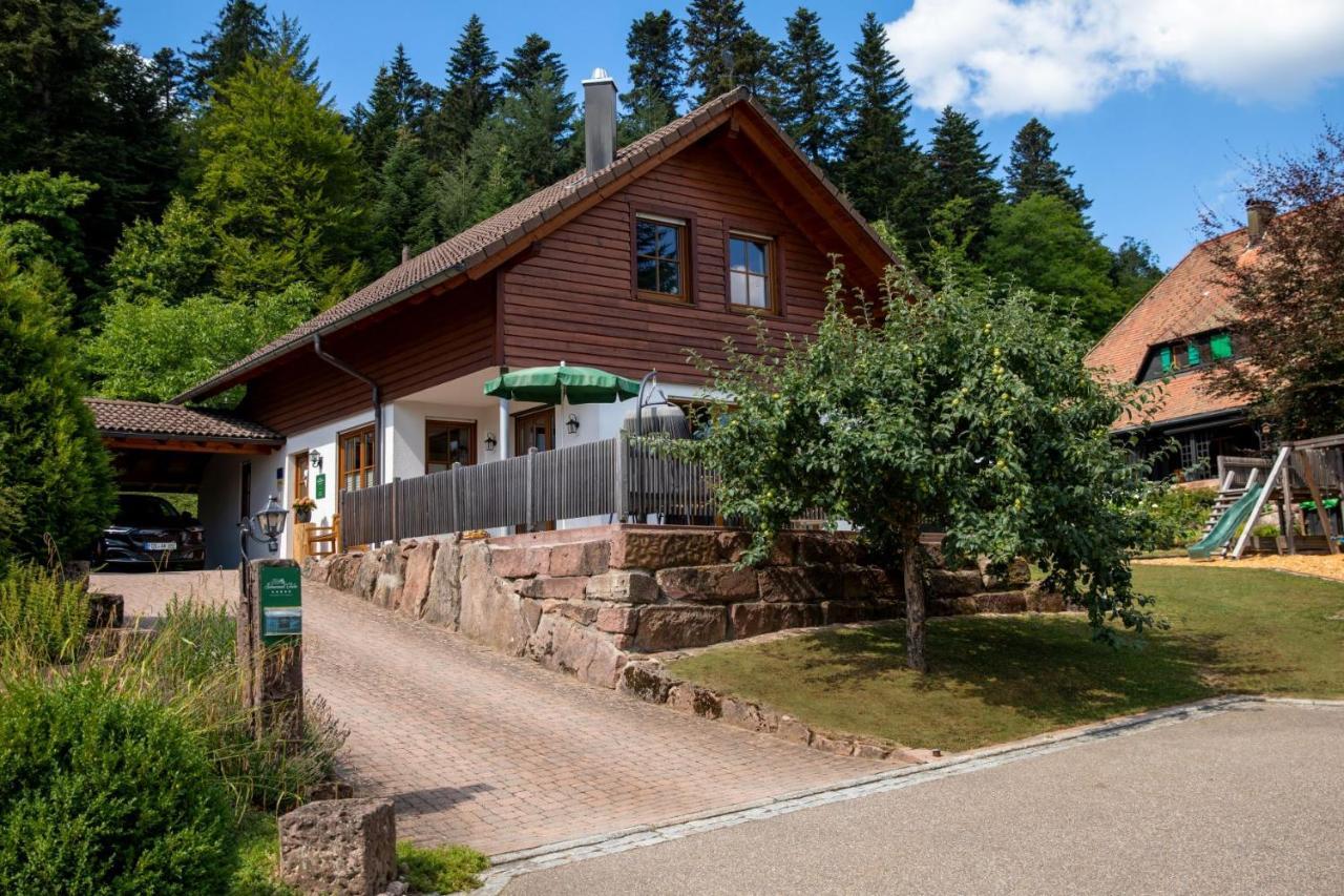 Schwarzwald Chalets ฟรอยเดนชตัดท์ ภายนอก รูปภาพ