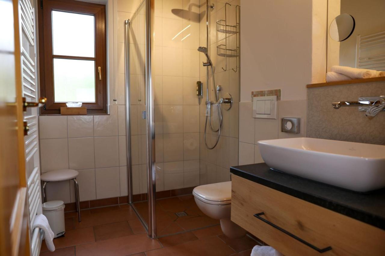 Schwarzwald Chalets ฟรอยเดนชตัดท์ ภายนอก รูปภาพ