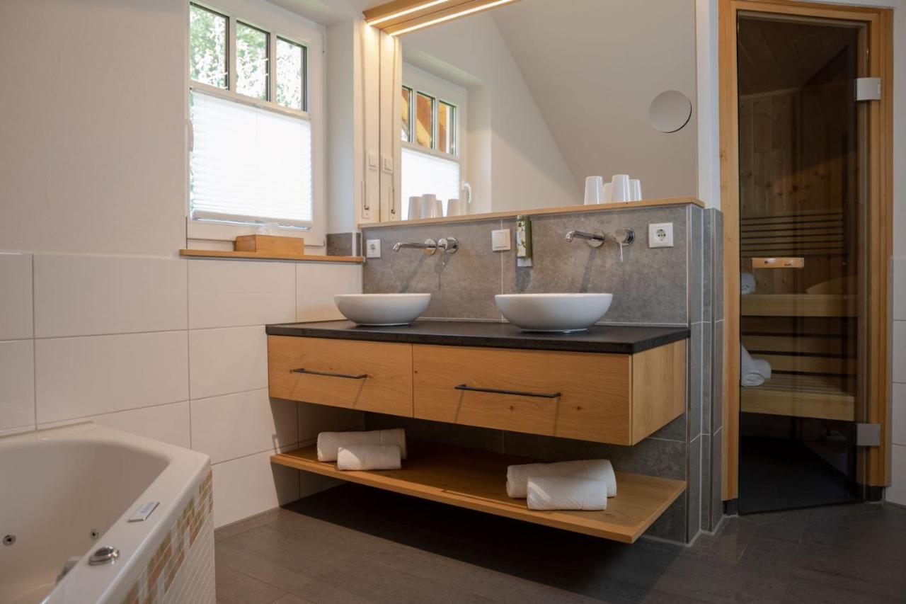 Schwarzwald Chalets ฟรอยเดนชตัดท์ ภายนอก รูปภาพ