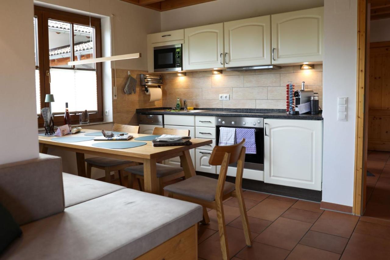 Schwarzwald Chalets ฟรอยเดนชตัดท์ ภายนอก รูปภาพ